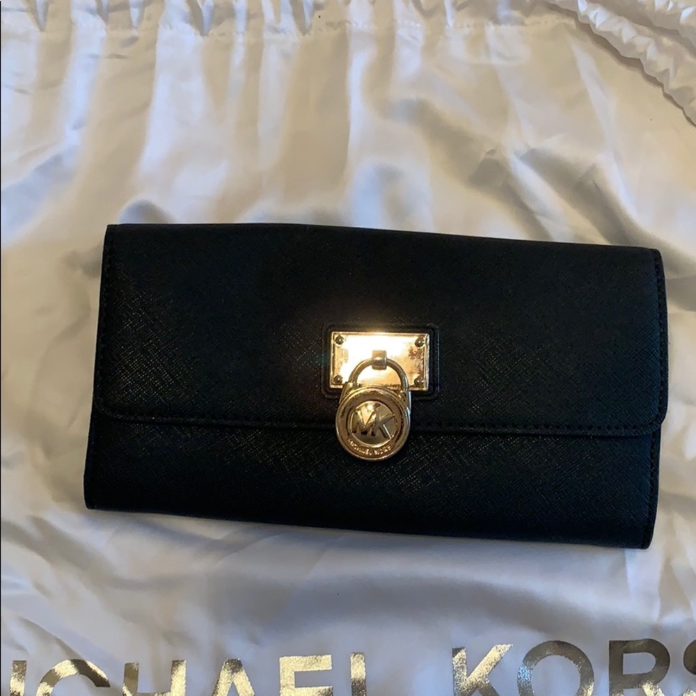 Michael Kors wallet